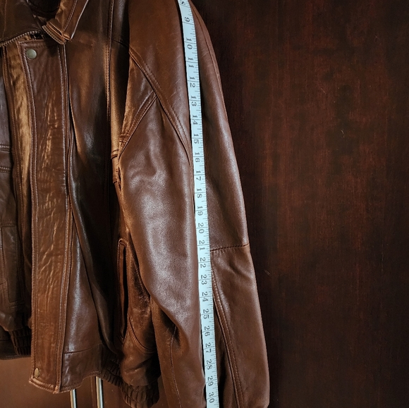 Men's Brown Leather Jacket - Picture 6 of 7